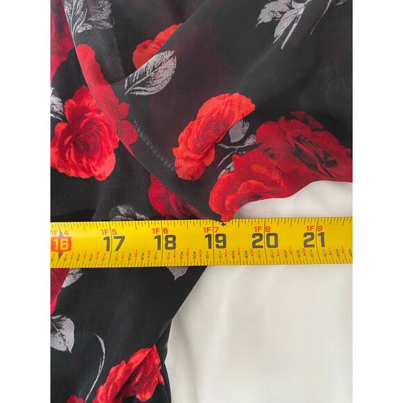 Torrid 1X Black Red Rose Floral Sheer Sleeve Peplum Blouse Romantic Whimsygoth - Picture 7 of 10